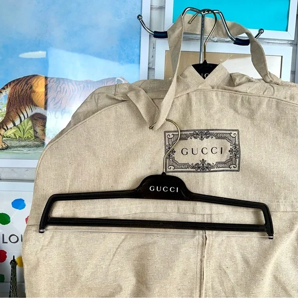 Gucci Large Hanging Garment Travel Storage Bag with Gucci Hanger - Picture 4 of 5